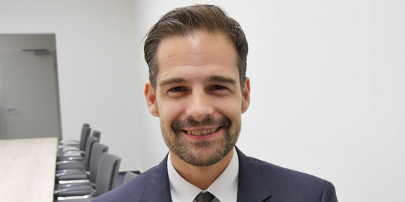 Prof. Dr. Christoph Schuck
